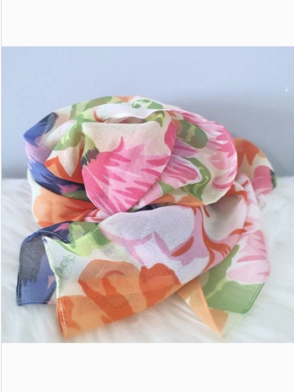 Diane Von Furstenberg 80s vintage floral scarf EUC